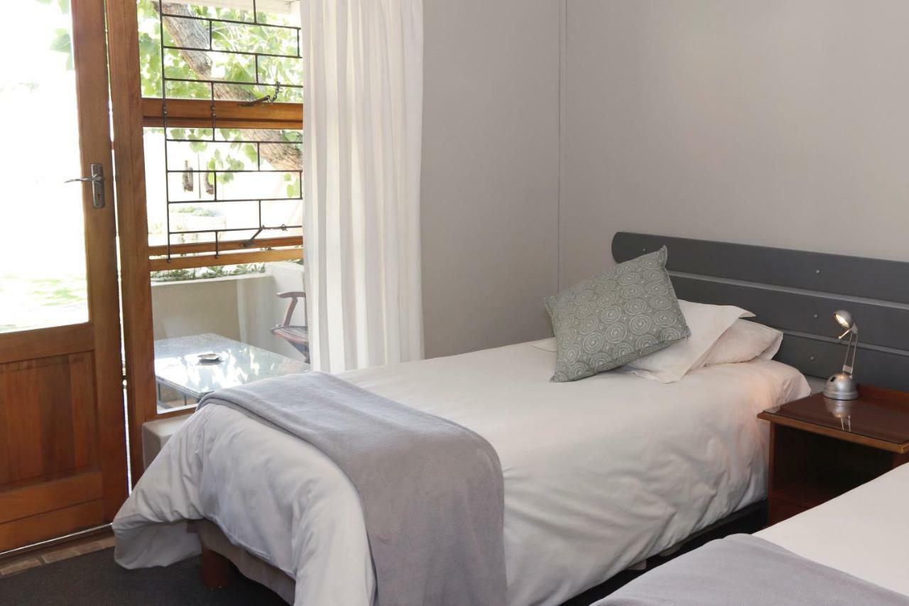 The Village Guesthouse Ceres Bagian luar foto