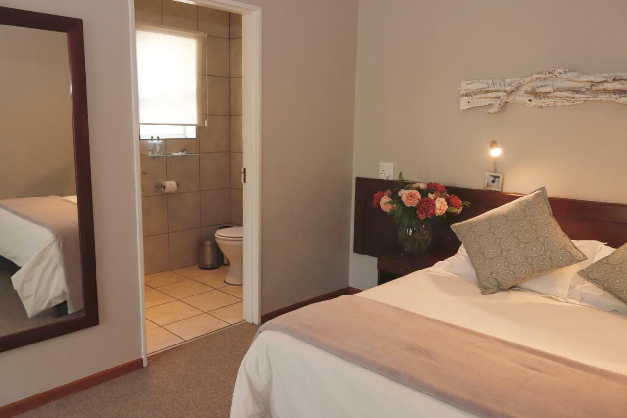 The Village Guesthouse Ceres Bagian luar foto